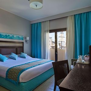 Egyptians Residents Only – Deluxe Room